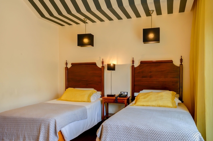 Imagen de la habitación del Hotel Príncipe Real. Foto 9