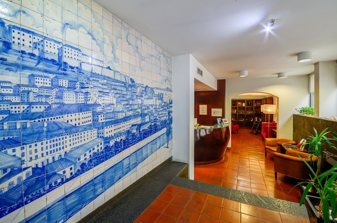 Imagen de los interiores del Hotel Príncipe Real. Foto 17