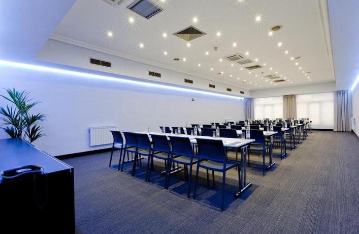 Imagen de los interiores del Hotel Pr&iacute;ncipe de Asturias. Foto 12