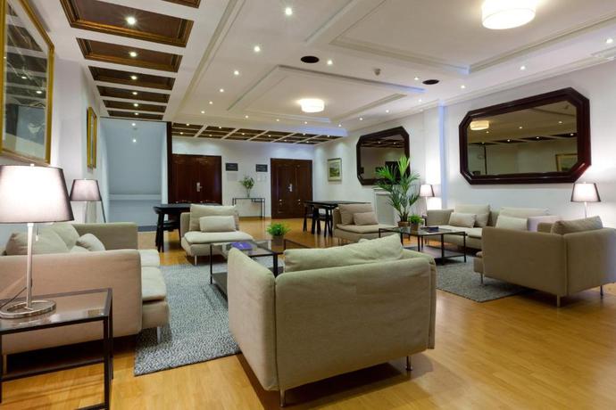 Imagen de los interiores del Hotel Pr&iacute;ncipe de Asturias. Foto 13