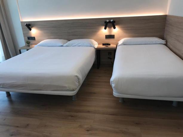 Imagen de la habitación del Hotel Pr&iacute;ncipe de Asturias. Foto 8