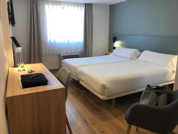 Imagen de la habitación del Hotel Pr&iacute;ncipe de Asturias. Foto 10