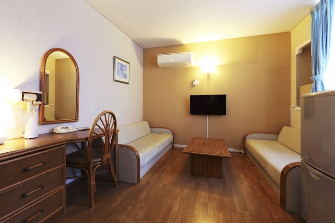 Imagen de la habitación del Hotel Pricia Resort Yoron. Foto 11