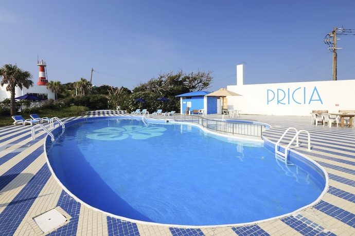 Imagen de la piscina del Hotel Pricia Resort Yoron. Foto 17