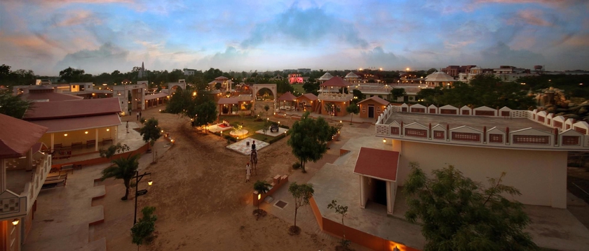 Imagen de los exteriores del Hotel Pride Amber Vilas Resort and Convention Centre. Foto 7