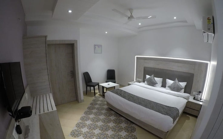 Imagen de la habitación del Hotel Pride By Samrat. Foto 6