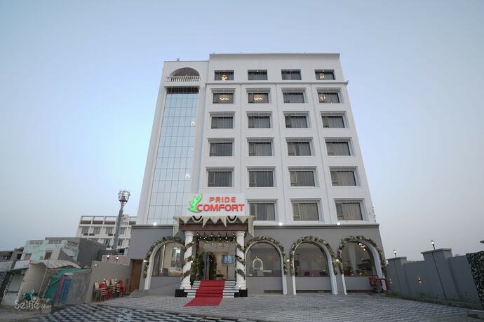 Imagen general del Hotel Pride Comfort Dwarka. Foto 9