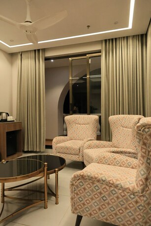 Imagen de la habitación del Hotel Pride Comfort Dwarka. Foto 20