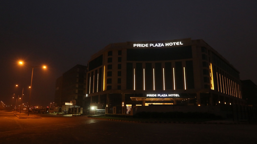 Imagen de los exteriores del Hotel Pride Plaza Aerocity New Delhi. Foto 8