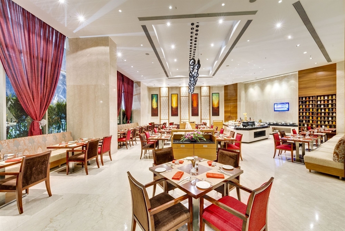 Imagen del bar/restaurante del Hotel Pride Plaza , Kolkata. Foto 2