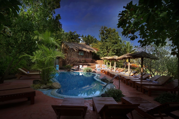Imagen de la piscina del Hotel Pride Sun Village Resort and Spa. Foto 14