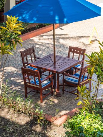 Imagen de la piscina del Hotel PrideInn Diani. Foto 17
