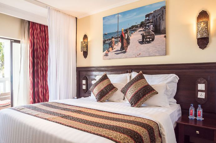 Imagen de la habitación del Hotel PrideInn Paradise Beach Resort and Spa. Foto 8