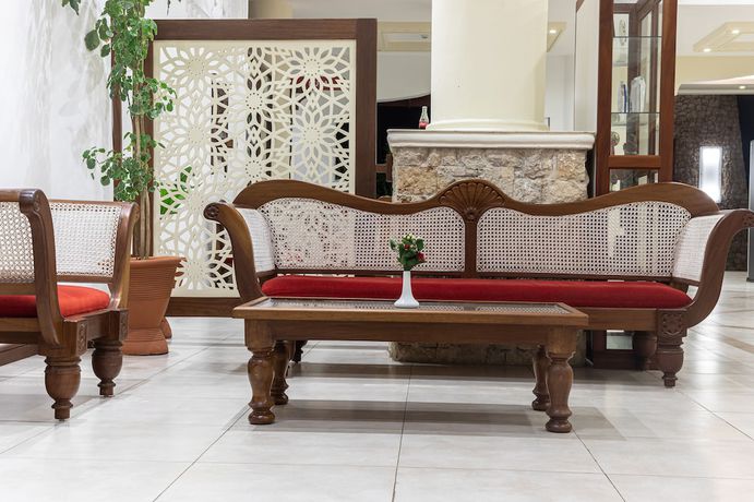 Imagen de los interiores del Hotel PrideInn Paradise Beach Resort and Spa. Foto 19