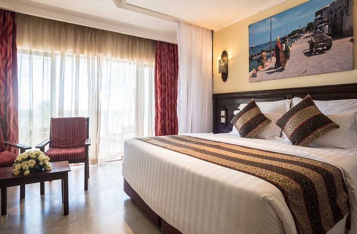 Imagen de la habitación del Hotel PrideInn Paradise Beach Resort and Spa. Foto 10