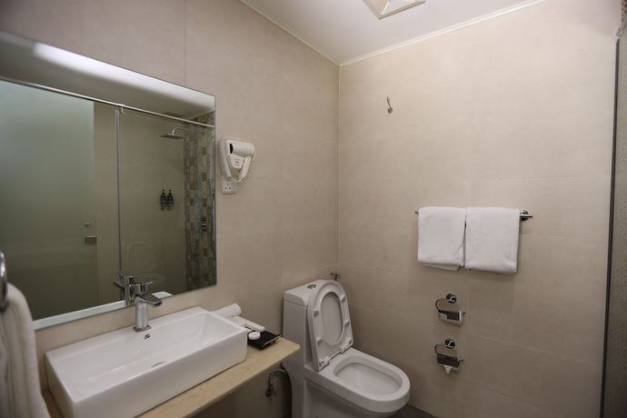 Imagen de la habitación del Hotel PrideInn Plaza Nairobi Airport. Foto 14