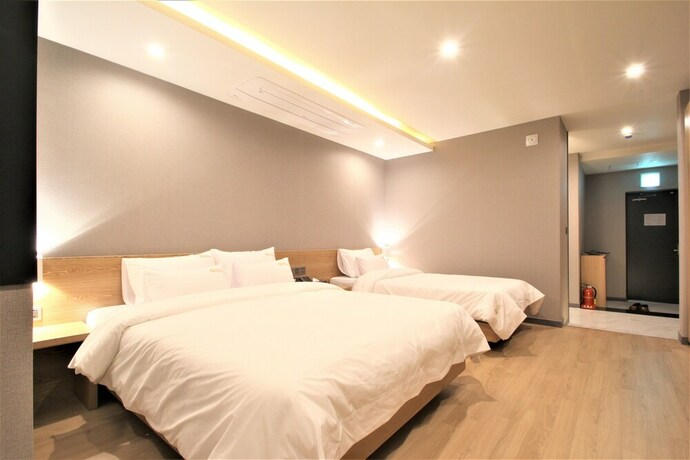 Imagen de la habitación del Hotel Prima, Busan. Foto 33