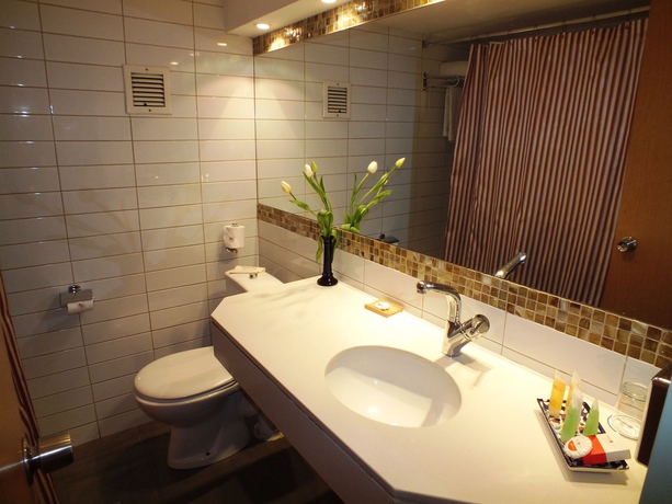 Imagen de la habitación del Hotel Prima Kings. Foto 10