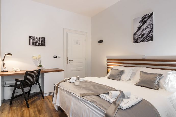 Imagen de la habitación del Hotel Prima Luxury Rooms. Foto 6