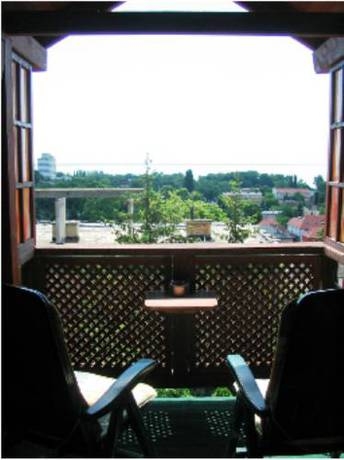 Imagen general del Hotel Prima Porta Vendeghaz. Foto 9