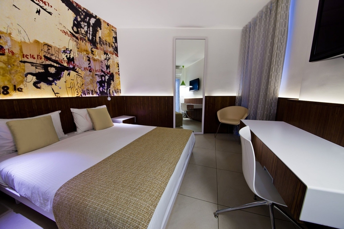 Imagen de los interiores del Hotel Prima Vera. Foto 14