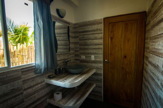 Imagen de la habitación del Hotel Primaluna Beach Hostel. Foto 16