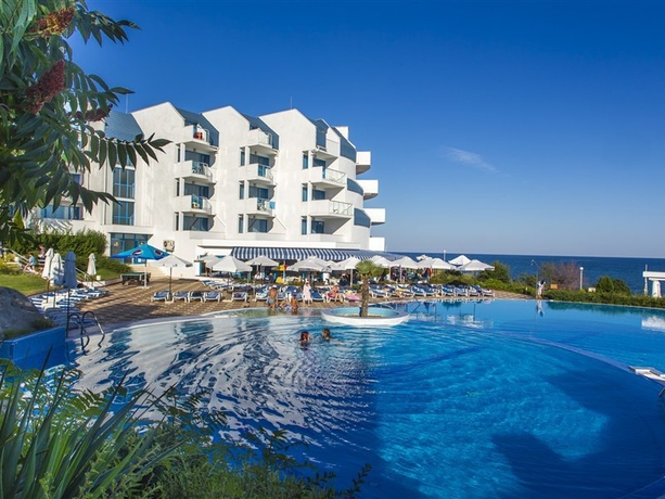 Imagen general del Hotel Primasol Sineva Beach. Foto 4