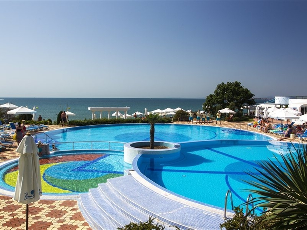 Imagen general del Hotel Primasol Sineva Beach. Foto 8