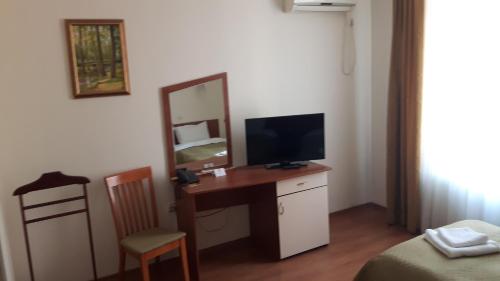 Imagen de la habitación del Hotel Primavera 2. Foto 6