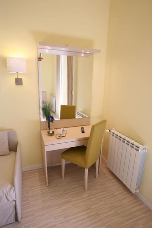 Imagen de la habitación del Hotel Primavera, Amadora. Foto 14