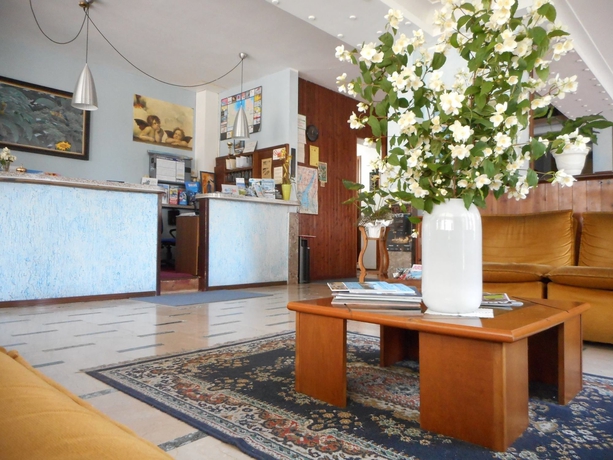 Imagen de los interiores del Hotel Primavera, Desenzano del Garda. Foto 12