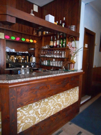 Imagen del bar/restaurante del Hotel Primavera, Desenzano del Garda. Foto 4
