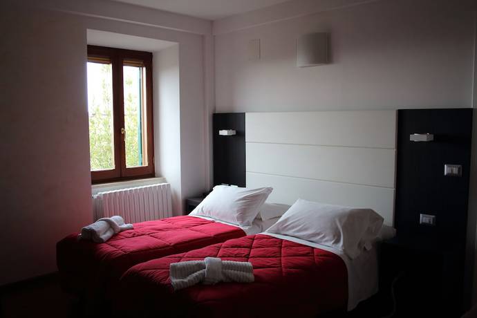 Imagen de la habitación del Hotel Primavera Mini. Foto 7