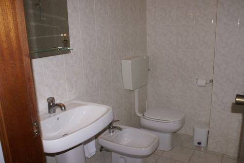 Imagen de la habitación del Hotel Primavera, Monte Real. Foto 8