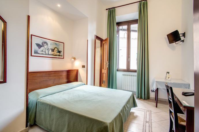 Imagen de la habitación del Hotel Primavera, Pante&oacute;n. Foto 17