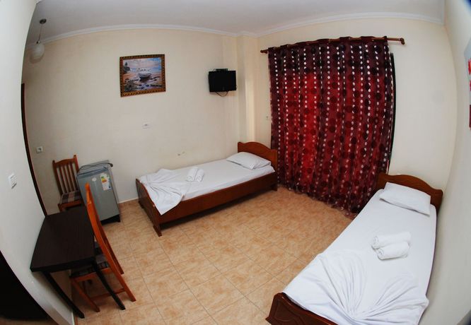 Imagen de la habitación del Hotel Primavera, Sarande. Foto 4