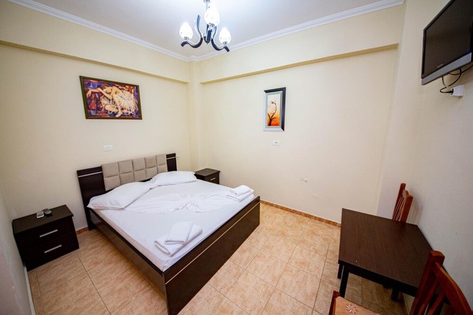 Imagen de la habitación del Hotel Primavera, Sarande. Foto 7