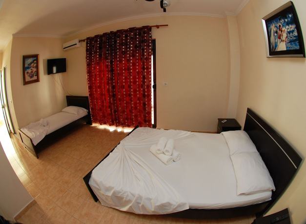 Imagen de la habitación del Hotel Primavera, Sarande. Foto 16
