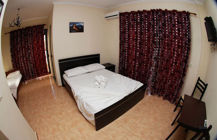 Imagen de la habitación del Hotel Primavera, Sarande. Foto 17
