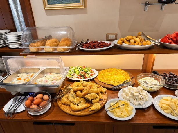 Imagen del bar/restaurante del Hotel Primavera, Vlore. Foto 4