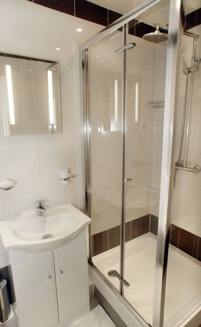 Imagen de la habitación del Hotel Prime Inn, Londres. Foto 5