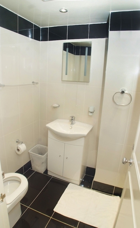 Imagen de la habitación del Hotel Prime Inn, Londres. Foto 17