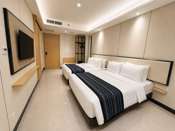 Imagen de la habitación del Hotel Prime Plaza Mataram. Foto 6