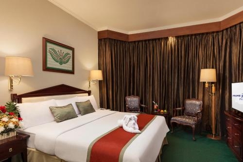 Imagen de la habitación del Hotel Prime Plaza Purwakarta. Foto 10