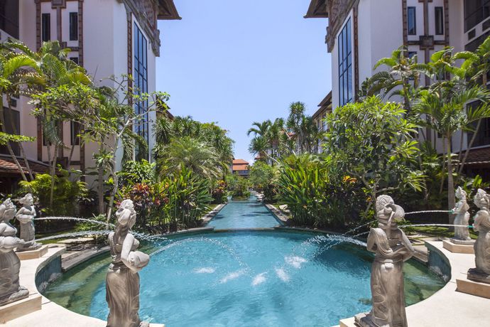Imagen de la piscina del Hotel Prime Plaza Sanur - Bali. Foto 11