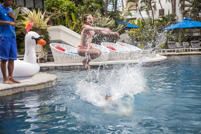 Imagen de la piscina del Hotel Prime Plaza Suites Sanur - Bali. Foto 13