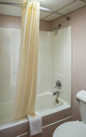 Imagen de la habitación del Hotel Prime Rate Inn. Foto 4
