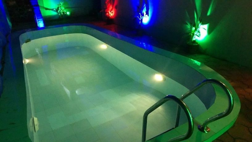 Imagen de la piscina del Hotel Prime Residency. Foto 10