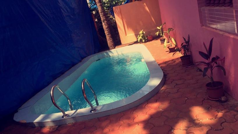 Imagen de la piscina del Hotel Prime Residency. Foto 11