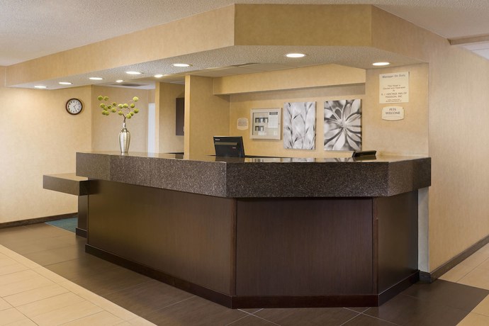 Imagen de los interiores del Hotel PrimeStay Extended Suites by IHG. Foto 15